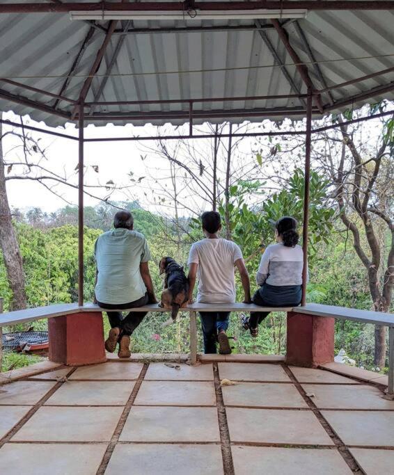Lobville Homestay Karjat Eksteriør billede
